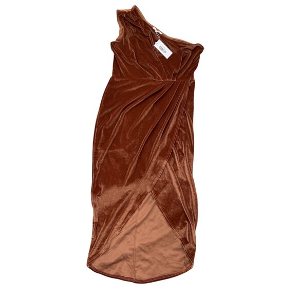 Elegant One-Shoulder Brown Velvet Dress - Picture 2 of 9